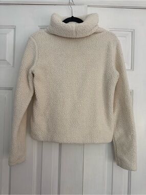 ALO yoga Sherpa Turtle-Neck